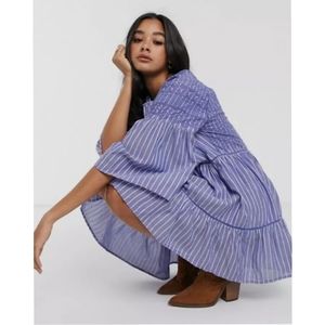 Free people Lola embroidered mini dress size small. Blue white baby doll dress.